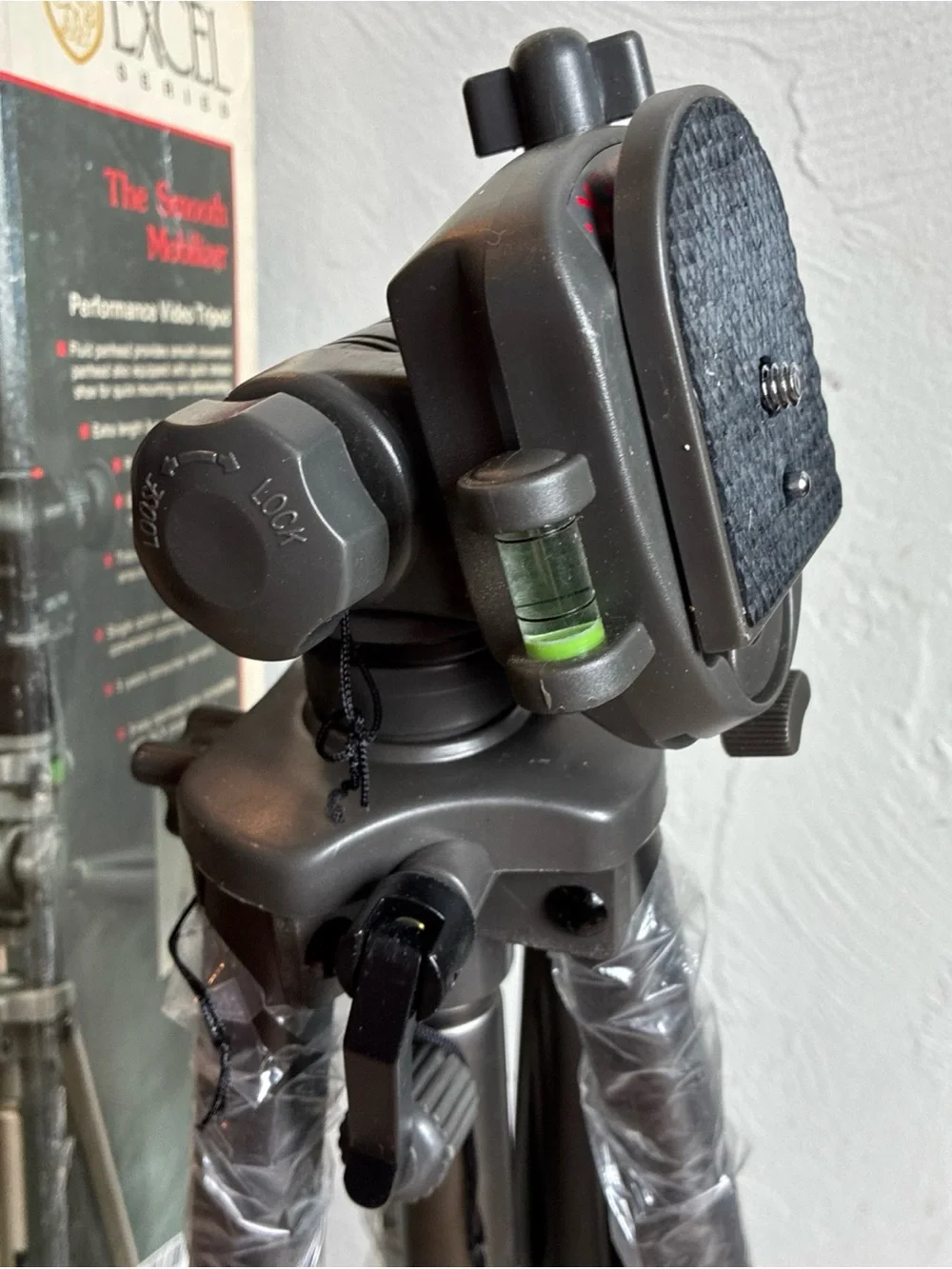 Solidex Camera Tripod with Pan-Tilt Head in Gray and Black